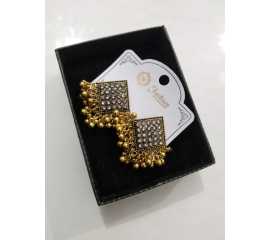 Antique Golden Square Vintage Earrings For Women - 1 Pair