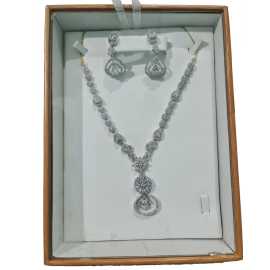 Indian Design Jewelry Necklace And Earrings With Complete Set Bridals