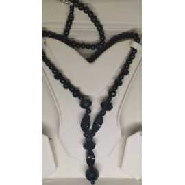 Gorgeous Necklace For Women - Black