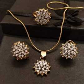Gold Plated Handmade Elegant Antique Look Designer Wear Jewellery Set