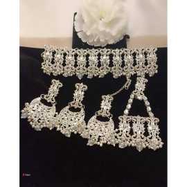 Women White Jhomar & Earing Tika Set For Wedding