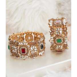 1 Pair Beautiful Design Bangles for Wedding & Party