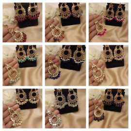 1 Pair Beautiful Tikka With Earing Set For Wedding & Party