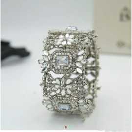 1 PCS Beautiful Silver Bangles for Wedding & Party Wear