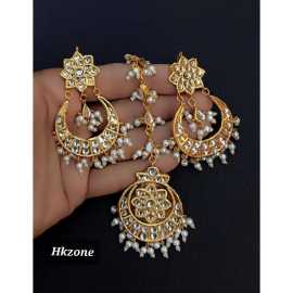 Beautifull Design Golden White Earing & Tikka Set