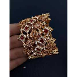 Beautiful Design Golden Bangles for Wedding Gift & Party Wear