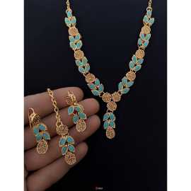 Beautiful Design Fashionable Necklace with Earrings Tikka Set