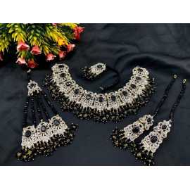 New Design Traditional Jewelry Set For Women By Ornaments