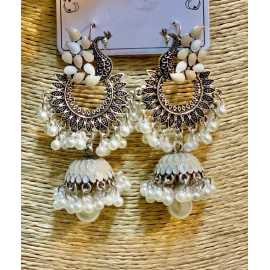 Good Quality Traditional Design Drop White Pearls Earrings For Women