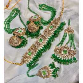 Traditional Jewelery Set By Ornaments - Green Color