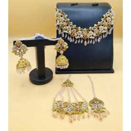 Best Indian Style Traditional Jewelery Set For Women By Ornaments