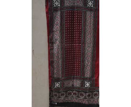 Sindhi Ajrak