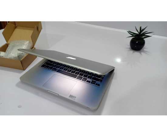 Apple MacBook Pro 2009/10, 4GB RAM 128GB SSD 13.3" Display (Used)