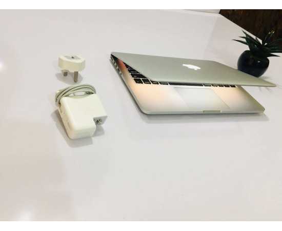 Apple MacBook Pro 2014, 8GB RAM 128GB SSD Intel Core i5 Retina 13.3″ Display (Used)