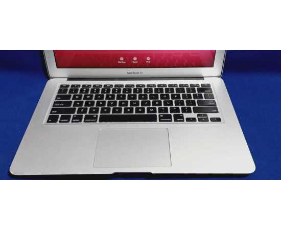 Apple MacBook Air 2015, 8GB RAM 256GB SSD 13.3″ Display Core i5 (Used)