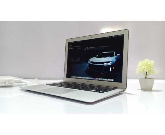 Apple MacBook Air 2012, 4GB RAM 128GB SSD Intel Core i5 13.3" Display (Used)