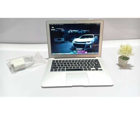 Apple MacBook Air 2012, 4GB RAM 128GB SSD Intel Core i5 13.3" Display (Used)