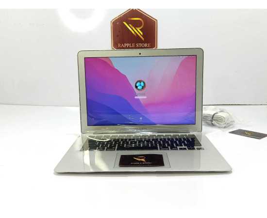 Apple MacBook Air 2015, 4GB 128GB SSD 13.3″ Retina Display Core i5 (Used)