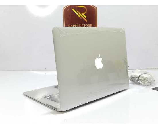 Apple MacBook Air 2015, 4GB 128GB SSD 13.3″ Retina Display Core i5 (Used)