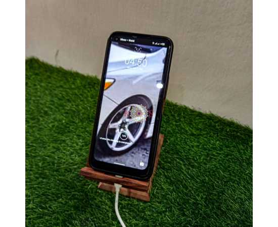 Adjustable & Flexible & Reliable & Durable Mobile Stand