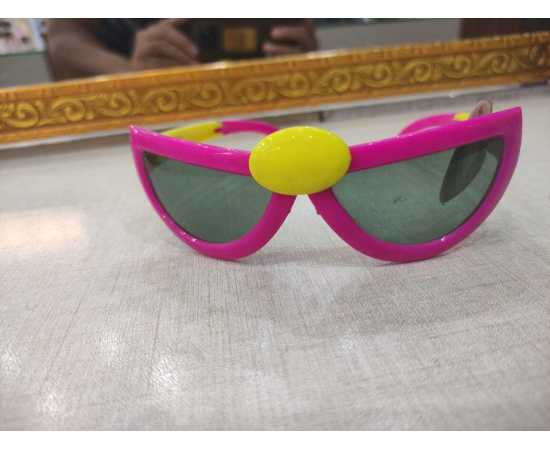 Trendy Stylish Plastic Sunglasses for Kids