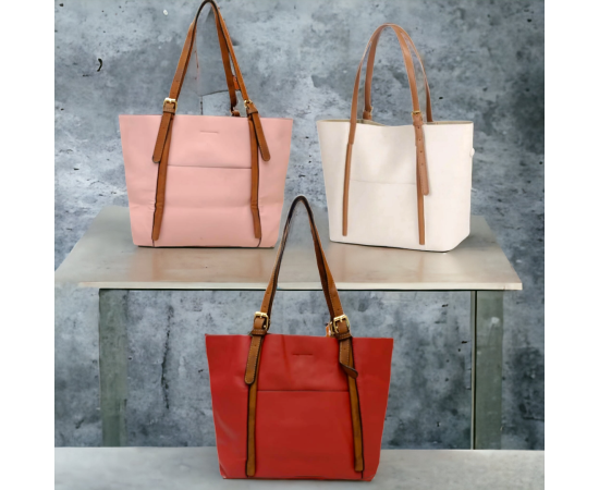 Uplift Your Look With This Hand Bag By TH Collections