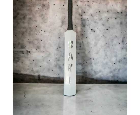 Cricket Bat Saki Small For Kids - No 4 Size