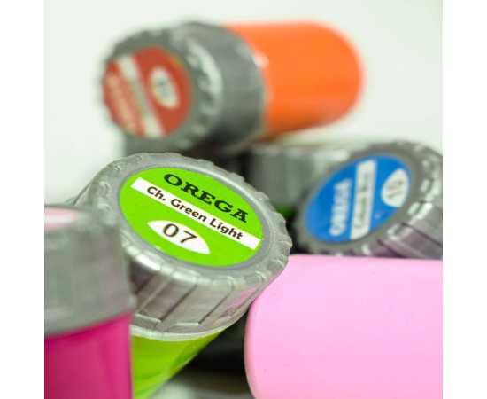 12 Poster Color + 12 Glitter + 1 Paint Brush