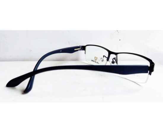 Beautiful Eyeglass Frame With Square Shape Beautiful Eyeglass Frame With Square Shape