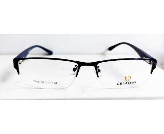 Beautiful Eyeglass Frame With Square Shape Beautiful Eyeglass Frame With Square Shape